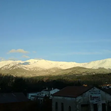 בית נופש El Torreon De Gredos *